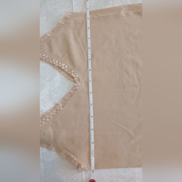 UnderWhere Tank Top - Picture 4 of 5